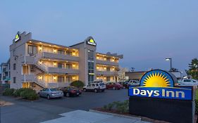 Days Inn By Wyndham Seattle North Of Downtown